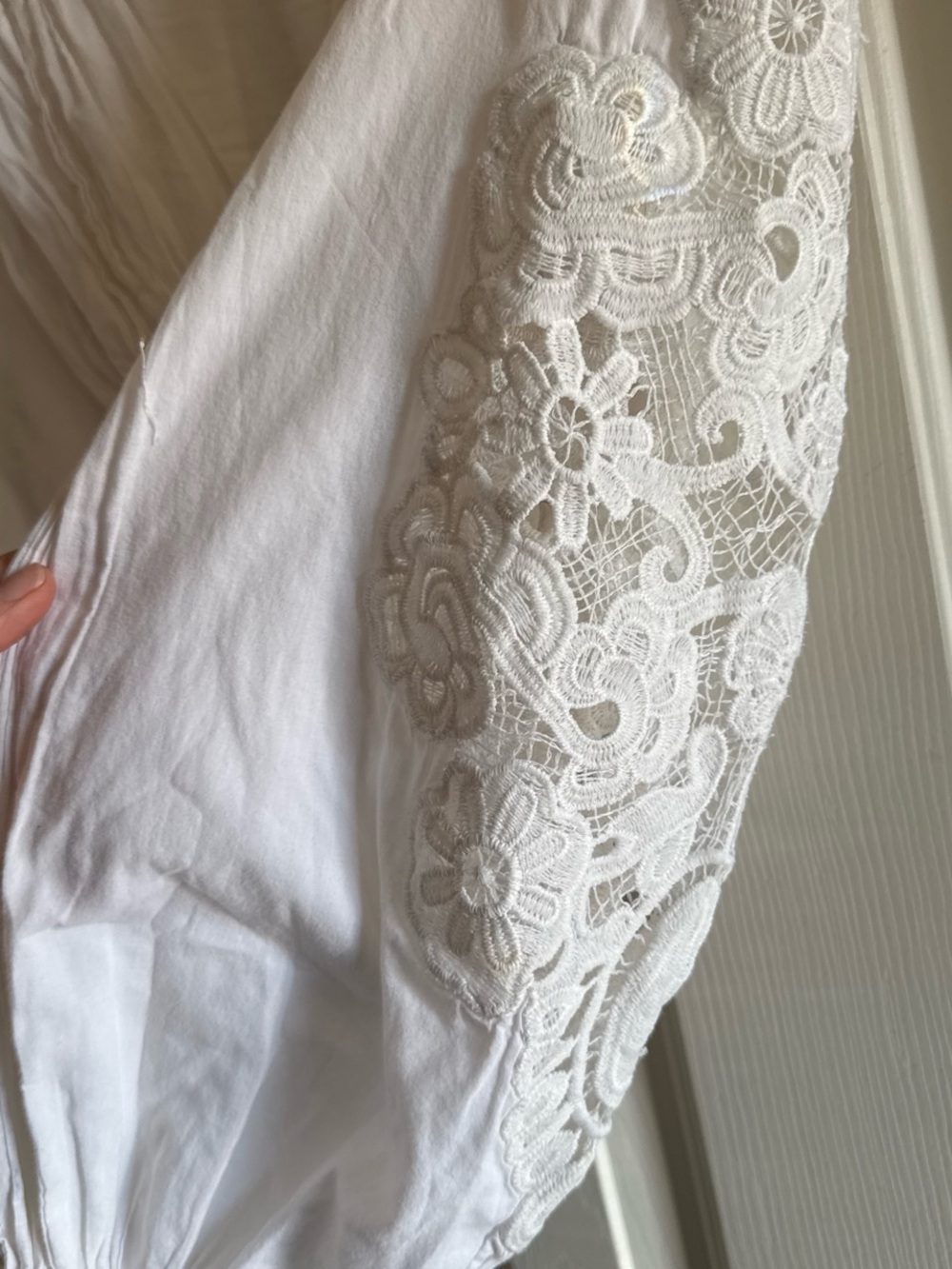 Farm Rio Cropped Embroidered top - Picture 7 of 7